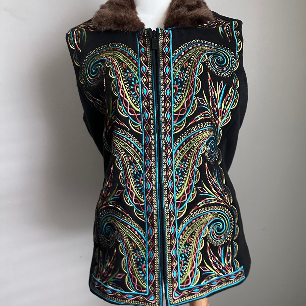 Bob Mackie Wearable Art Embroidered Paisley Vest Faux Fur Collar Small